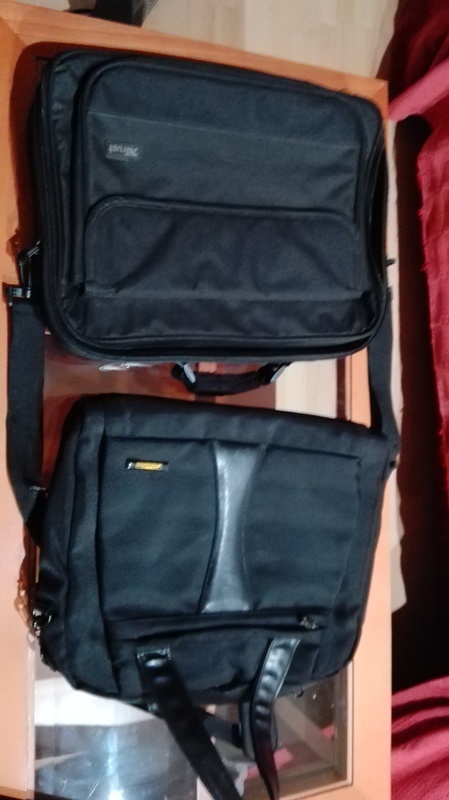 Dos maletines para ordenador