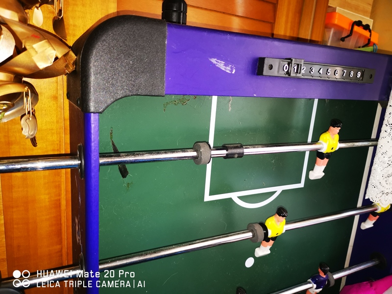 Futbolin con siete tapas de juegos 