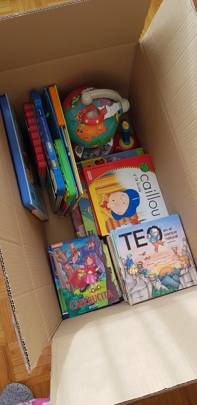 Libros y juguetes
