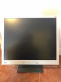 Monitor 15"