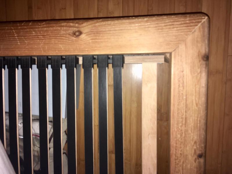 Cama de madera y colchón 140cm Ikea