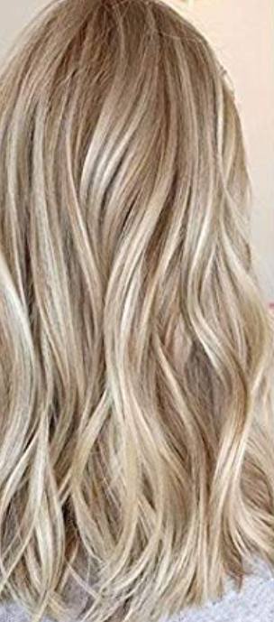 Regalo peluca queda más abajo de las cadera