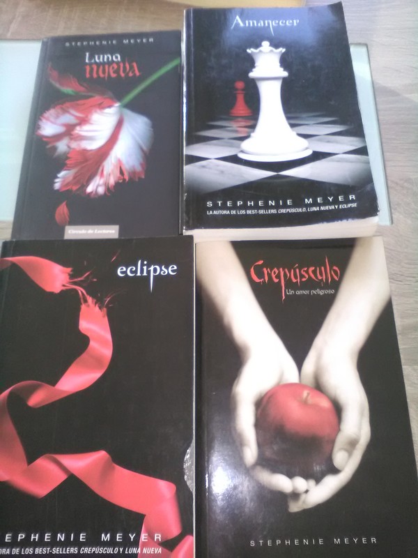 4 Libros. Stephenie Meyer