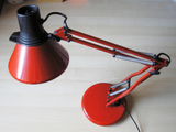 Lámpara flexo roja (a ananda1)
