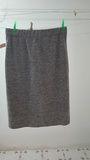 Falda Blanca y gris. Talla M/L(rosii cvs)