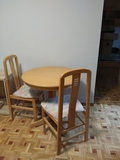 Mesa y 4 sillas (gema membrive)