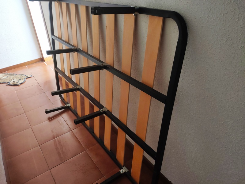 Somier de láminas 1.35x1.90