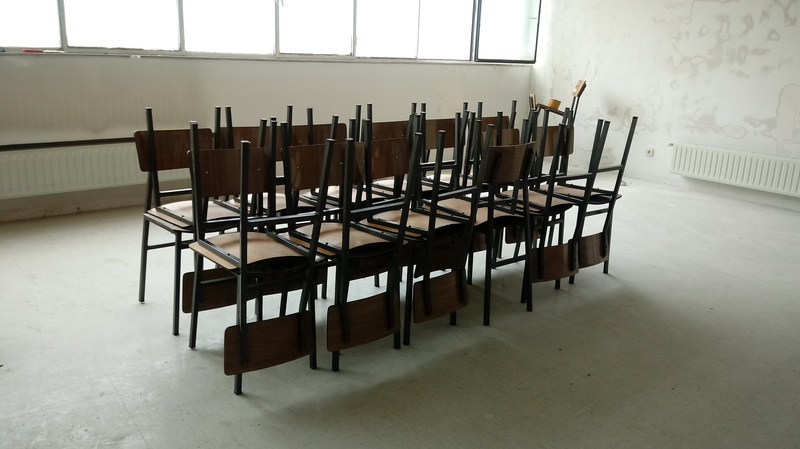 Lote de sillas de escuela