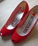 Zapatos rojos tacón