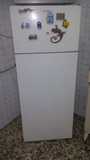Se regala nevera con congelador