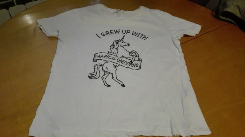 Camiseta unicornio Talla M(coditos)