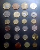 Lote de monedas extranjeras. Lee todo.