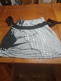 Camiseta gris sin tirantes