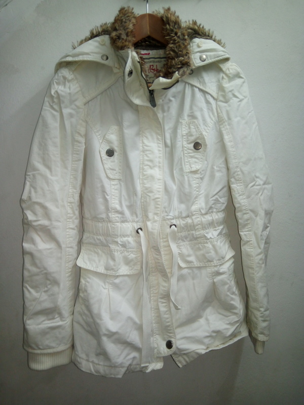 Abrigo blanco de mujer M(Eztuinaga)