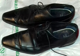 Zapatos elegantes de hombre talla 42.