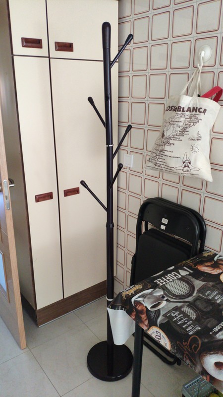 Perchero 5 puntas wengué. Zona Fuencarral