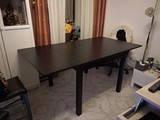 Mesa con dos alas extensibles