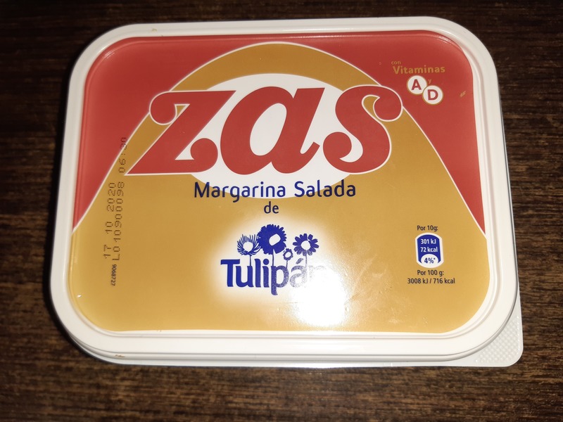 Regalo margarina salada 1 kg. 