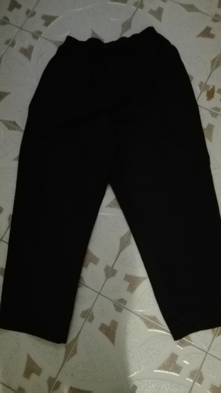 Pantalon negro. Talla 58  (claudia25)
