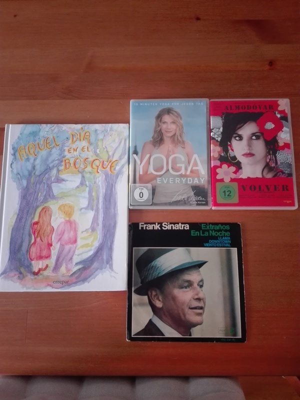 Libro,DVDs,vinilo