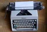 Máquina de escribir. Creo que funciona, solo habría que poner a punto