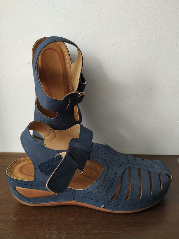 Sandalias azules verano