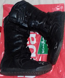 Guapas botas de chica.