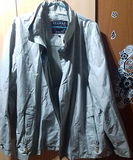 Chaqueta impermeable talla XXL.