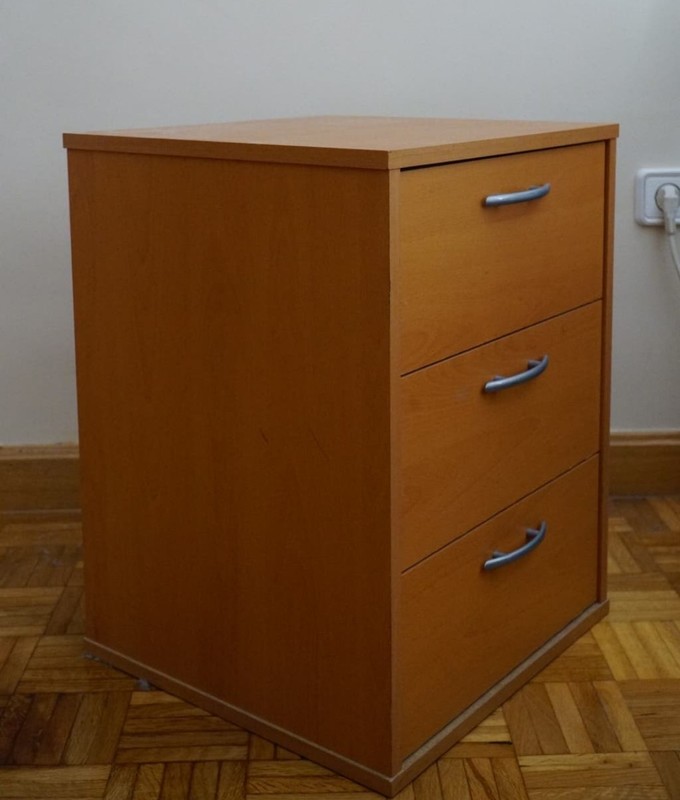 Regalo mesita de noche de madera