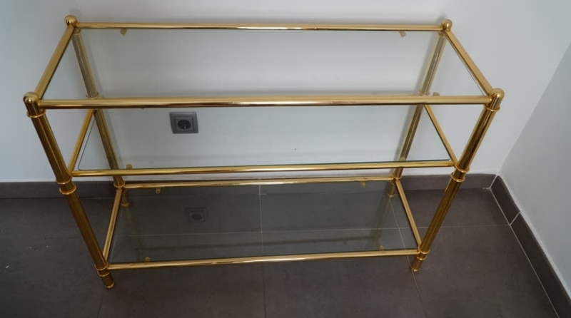 Regalo mesilla de cristal con soporte dorado