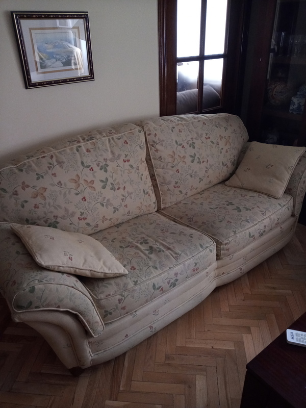 Sofa 3 plazas en tapiceria 