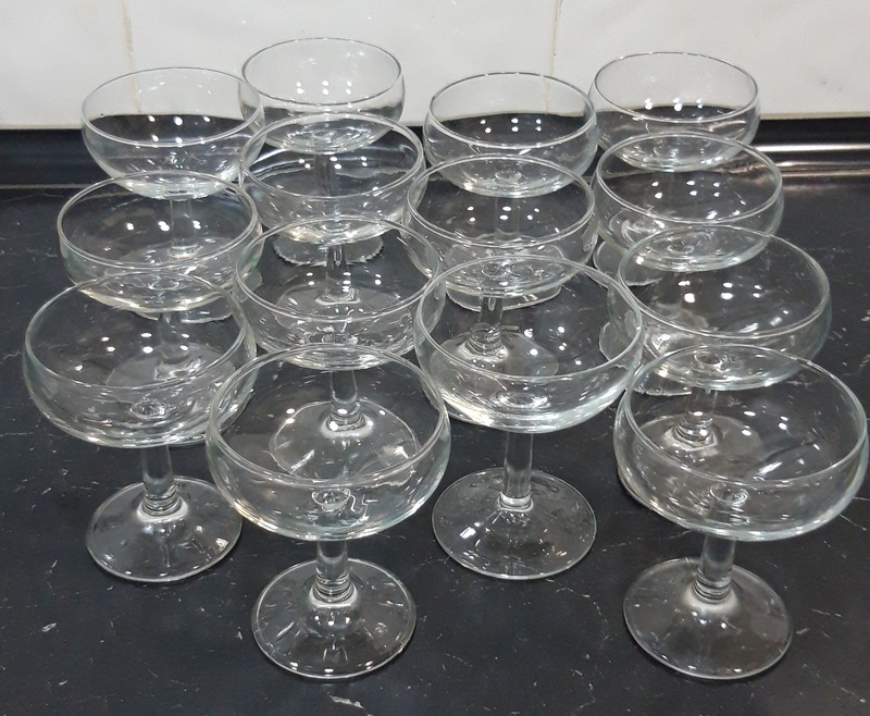 Juego de copas de champán