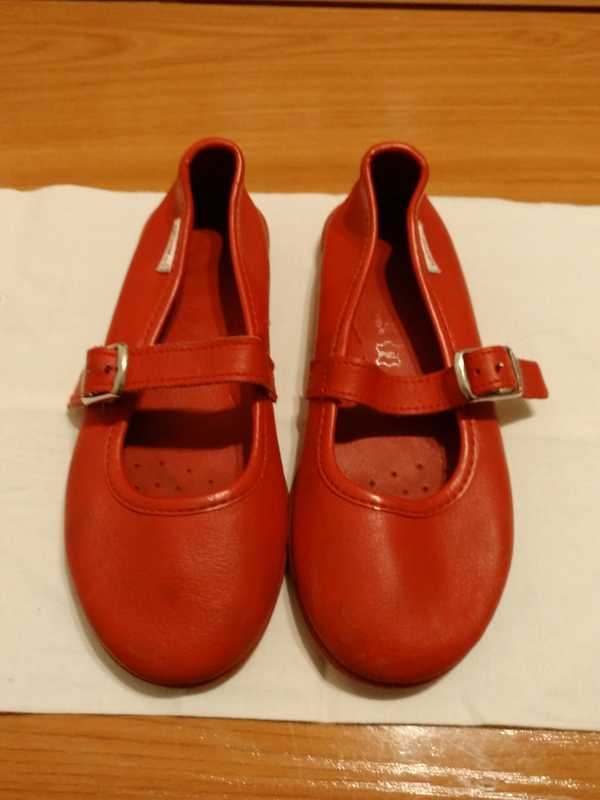 Zapatos rojos niña talla 29