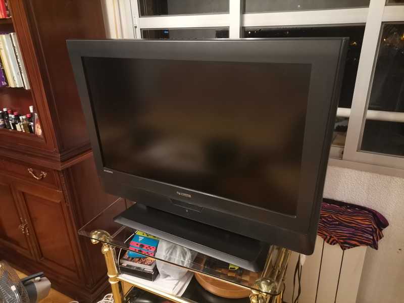 Television Schneider 32'