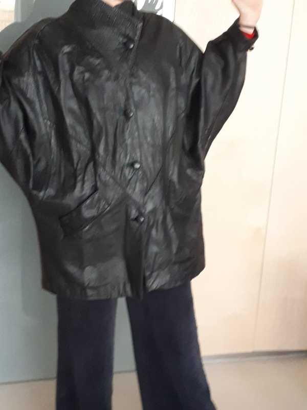 Chaquetón de cuero negro mujer talla 50 o 52