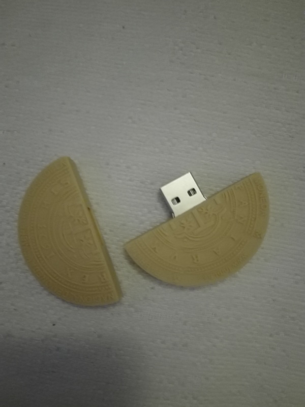 Llave USB en forma de moneda 