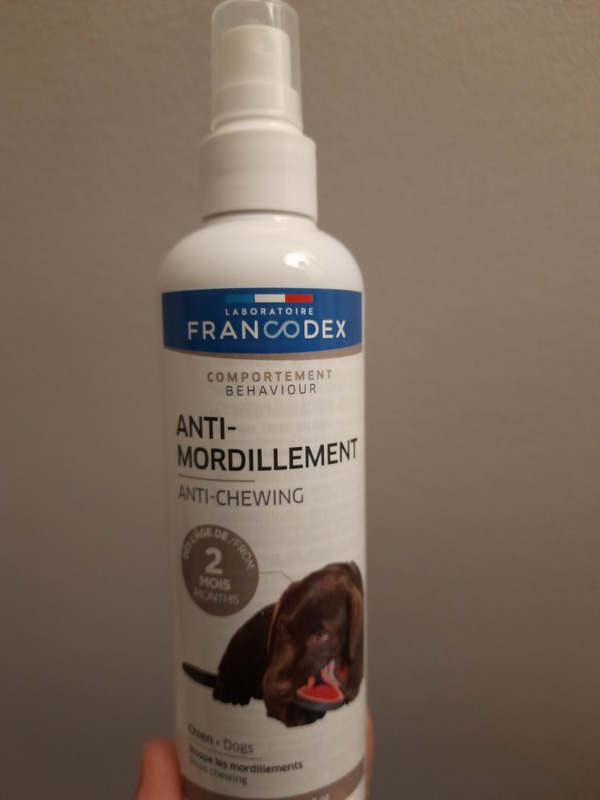 Spray antimordeduras