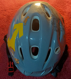 Casco Bici Niños 12 a 14  años. Arañado por encima.