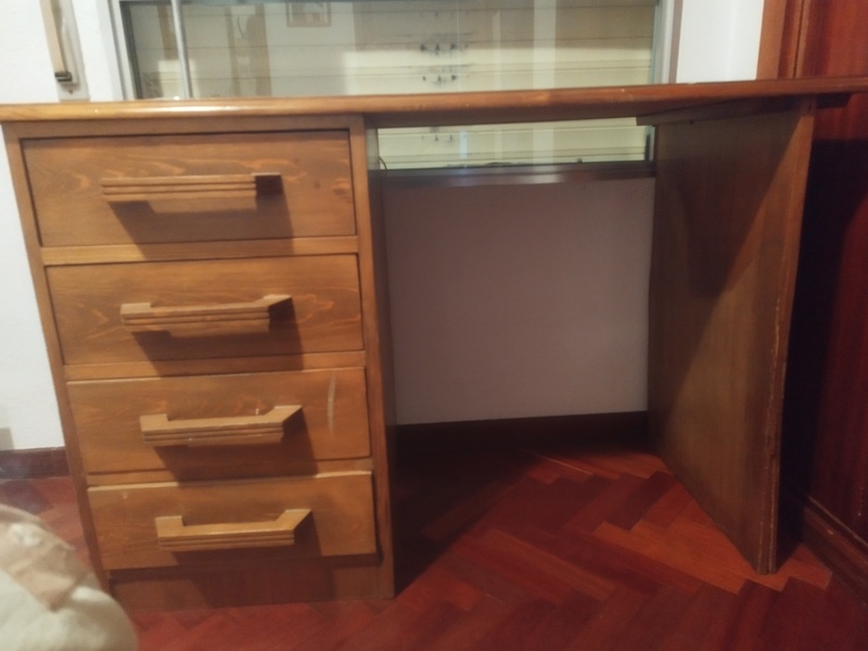 Regalo Mueble de madera con 4 cajones 