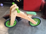 Bicicleta infantil de madera