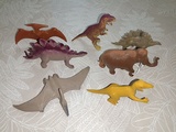 Muñecos de dinosaurios