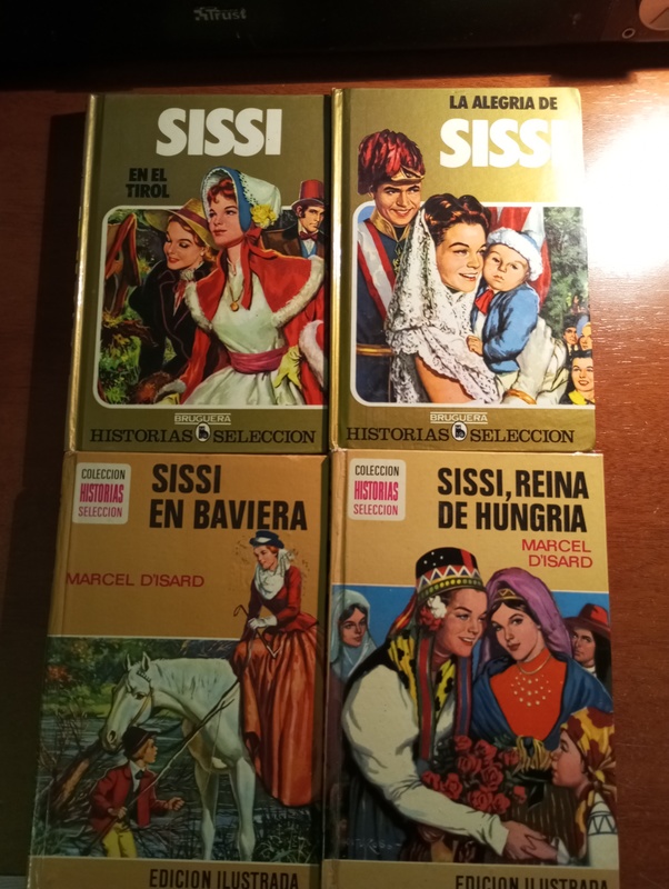 4 LIBROS.  SISSI