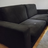 Sofá grande 2 plazas en muy buen estado + cubre sofá gris nuevo