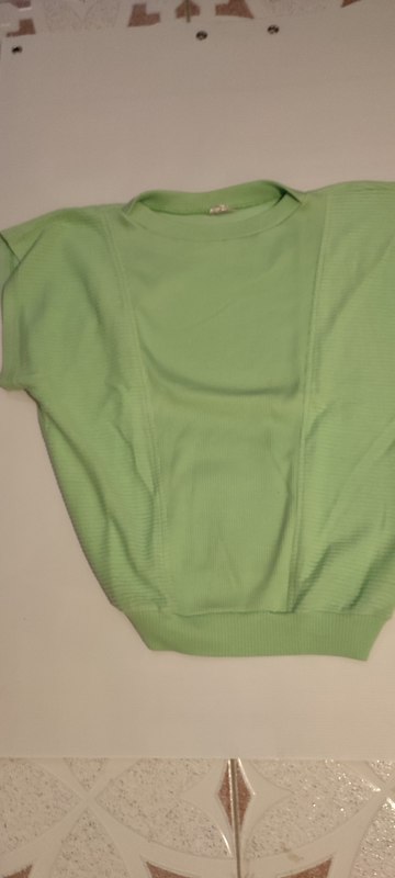 Camiseta verde Talla G(Molinae)