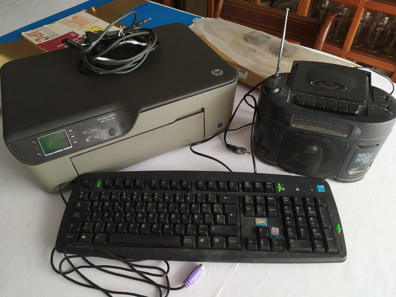 Regalo escáner, teclado y radio