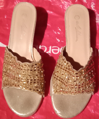 Sandalias doradas talla 37