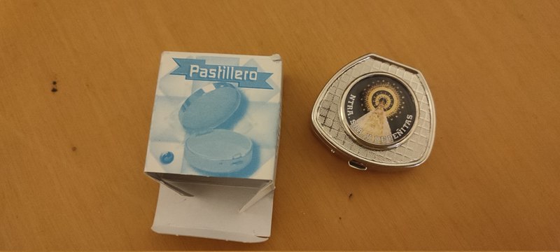 Pastillero con foto de Virgen(recicleo)