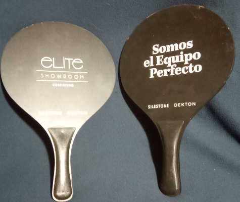 Dúo de paletas; creo que son de padel.