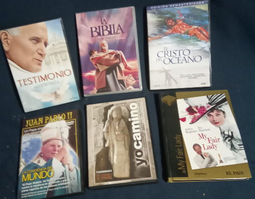 Lote 16 de documentales católicos y 1 peli.