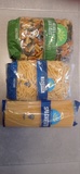 Varios paquetes de pasta 